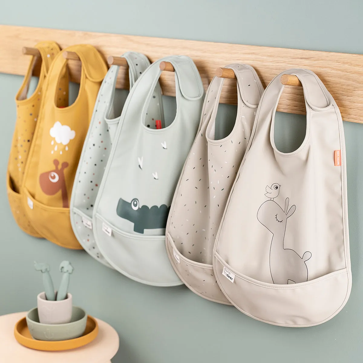 Bib with velcro 2-pack - Ozzo - Powder